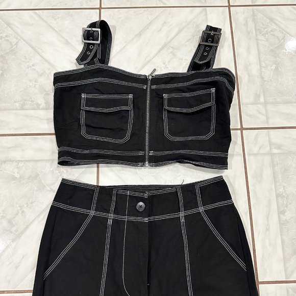 Nicole Miller Y2K Grunge 2 Piece Set Crop Top Size Large and Pants Size Small - Picture 2 of 14